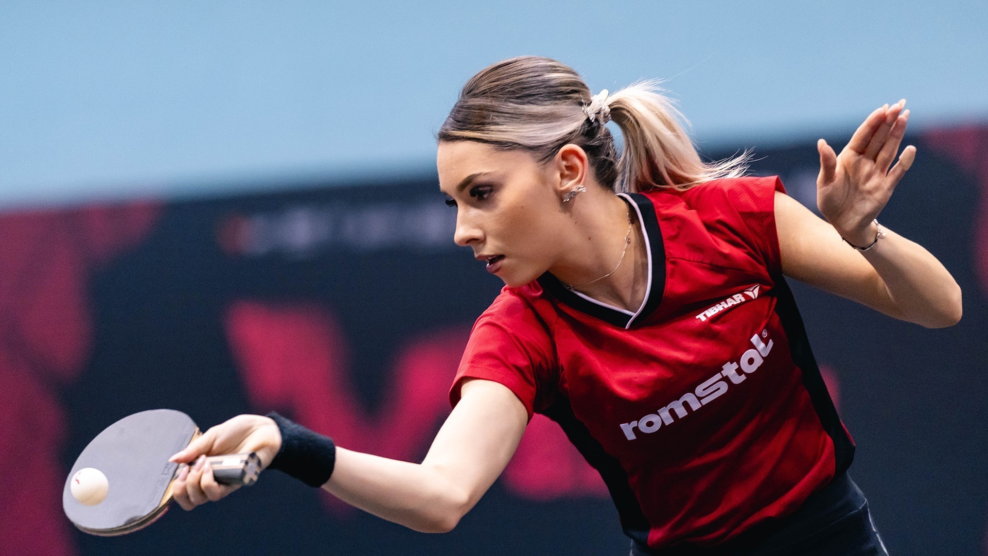 Bernadette Singapore Smash Day - Asian Sports Network Bernadette Szocs smashed her way to an upset